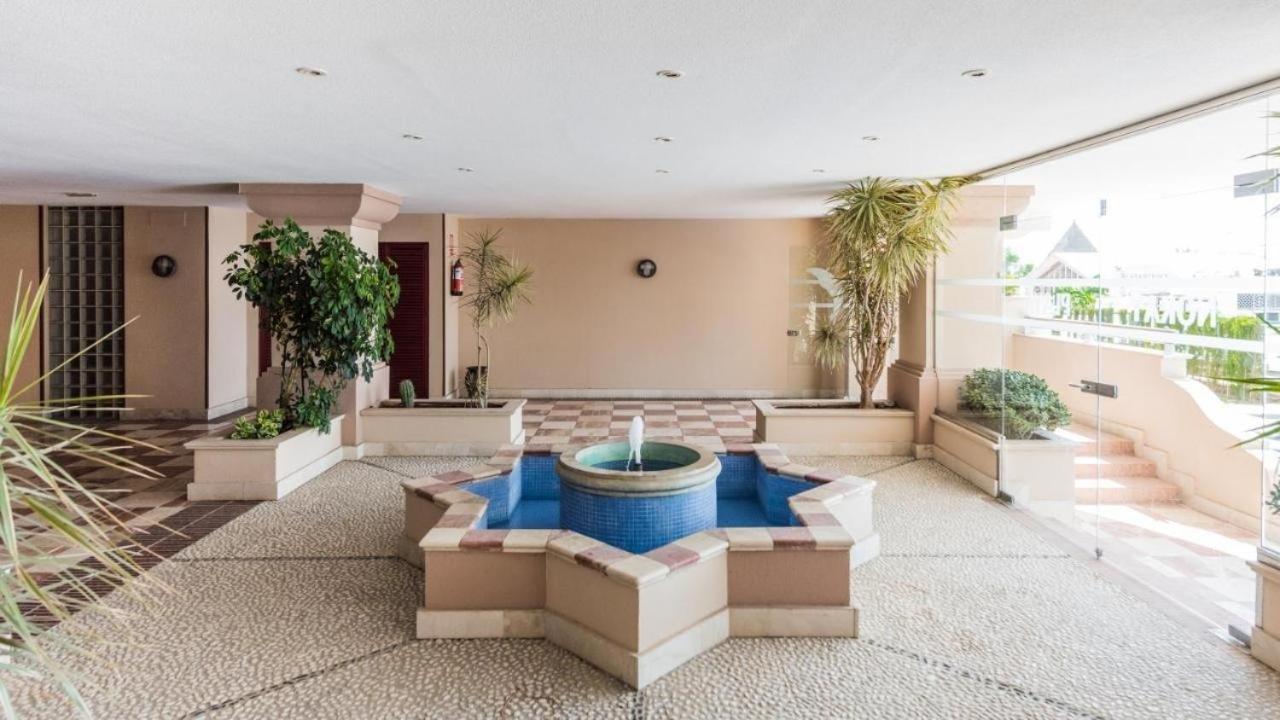 Apartamento En La Zona Puerto Banus "Noray Playa" Marbella Bagian luar foto
